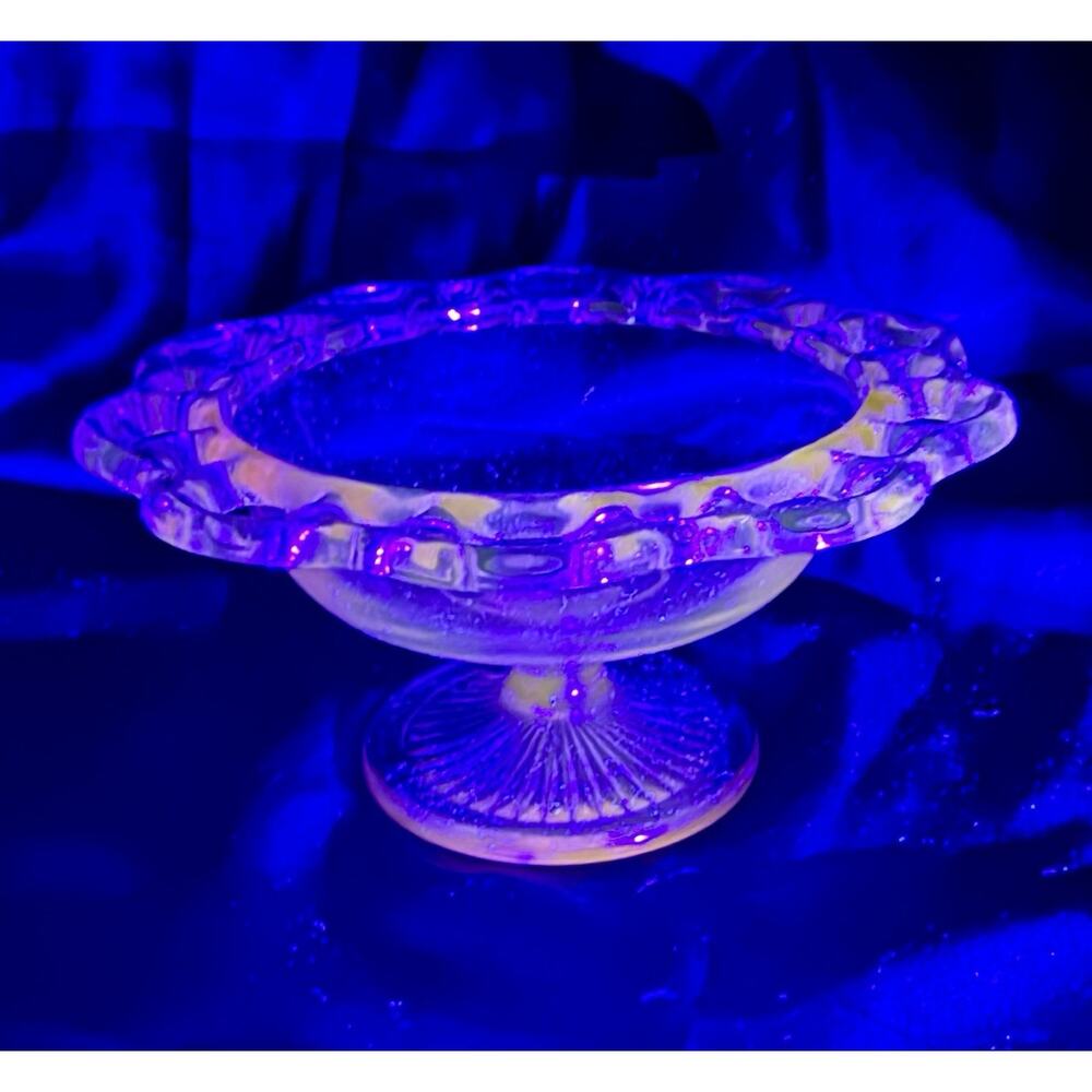 GLOWS! VNTG Anchor Hocking Pink Depression Glass Compote/Candy Dish “Lace Edge”
